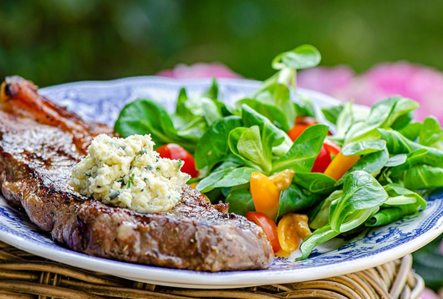 Grilled sirloin steak with Stilton cheese