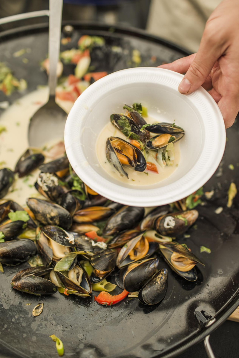 Mussels in a creamy white wine sauce Mussels in a creamy white wine sauce