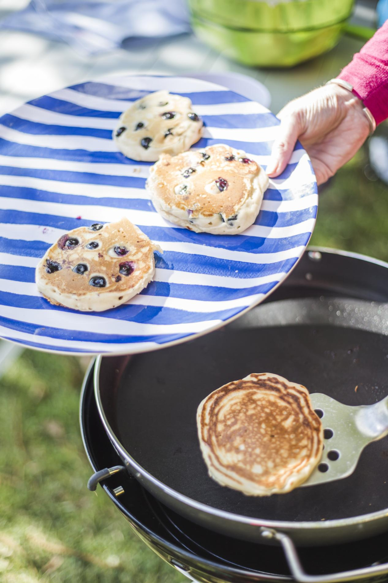 Fluffy Blueberry Pancakes Fluffy Blueberry Pancakes